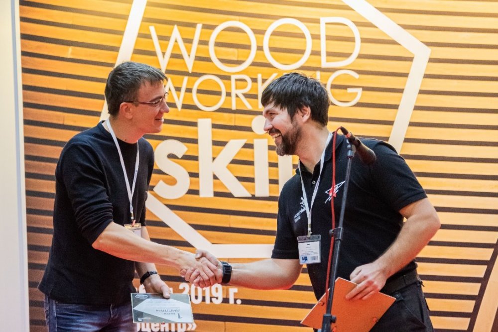 Первый отраслевой чемпионат специалистов мебельной и деревообрабатывающей промышленности-WoodworkingSkills2.thumb.jpg.0fb3213ab3ad569c349f6d9a52a57304.jpg